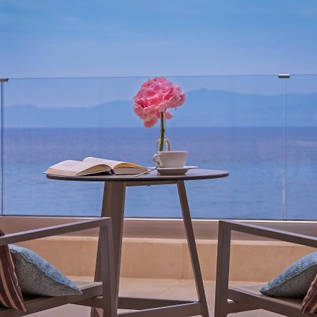Miraggio Thermal Spa Resort ปัลลูรี ภายนอก รูปภาพ View from the hotel