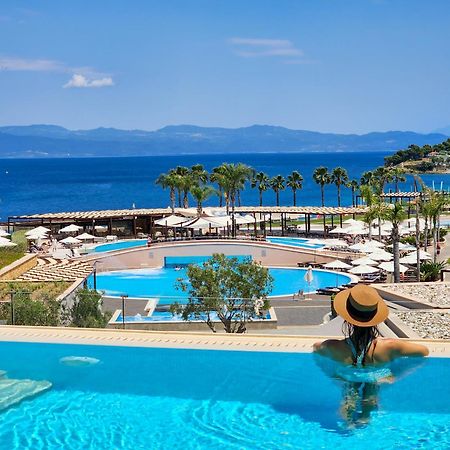 Miraggio Thermal Spa Resort ปัลลูรี ภายนอก รูปภาพ The resort's main pool