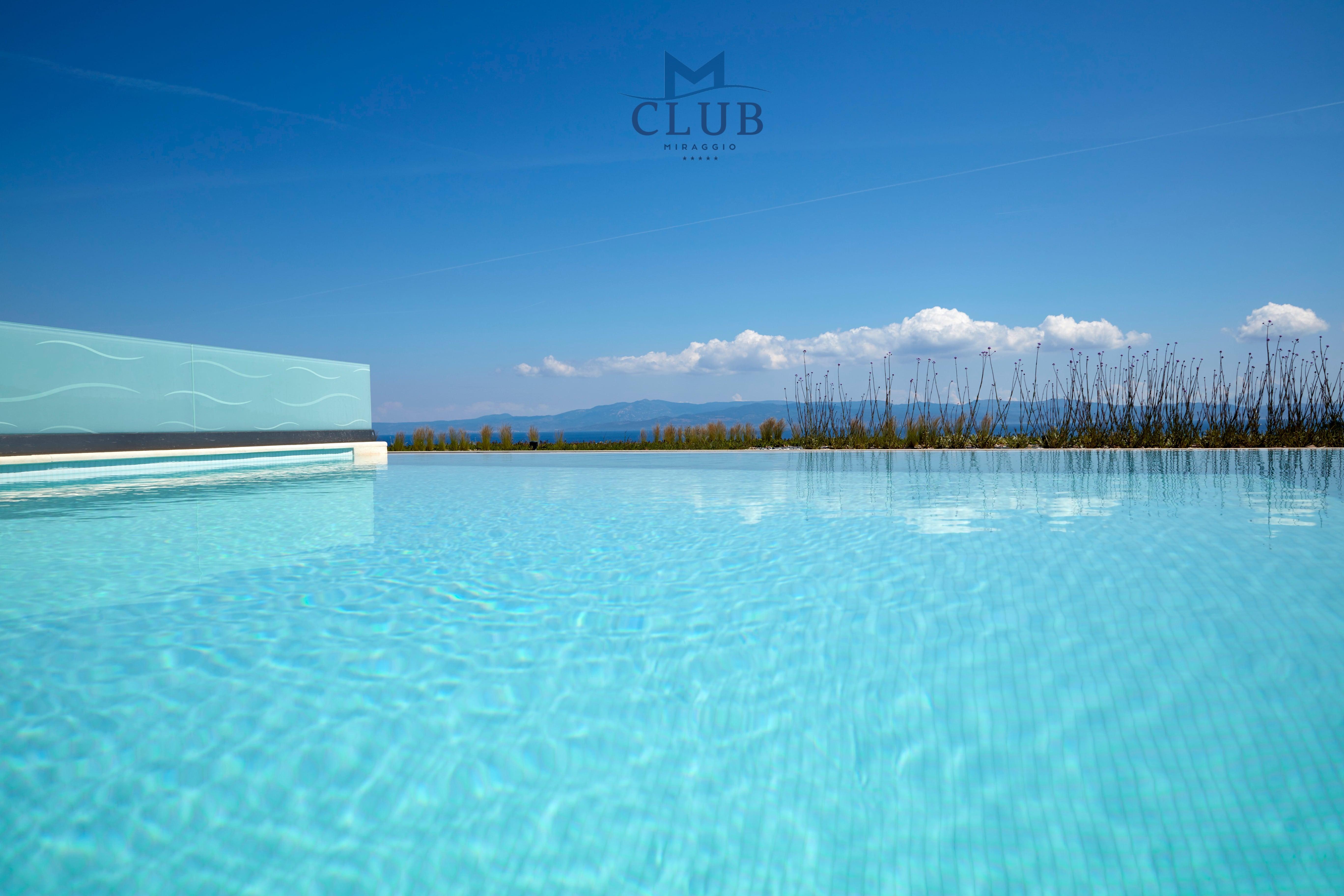 Miraggio Thermal Spa Resort ปัลลูรี ภายนอก รูปภาพ Club Hotel & Resort