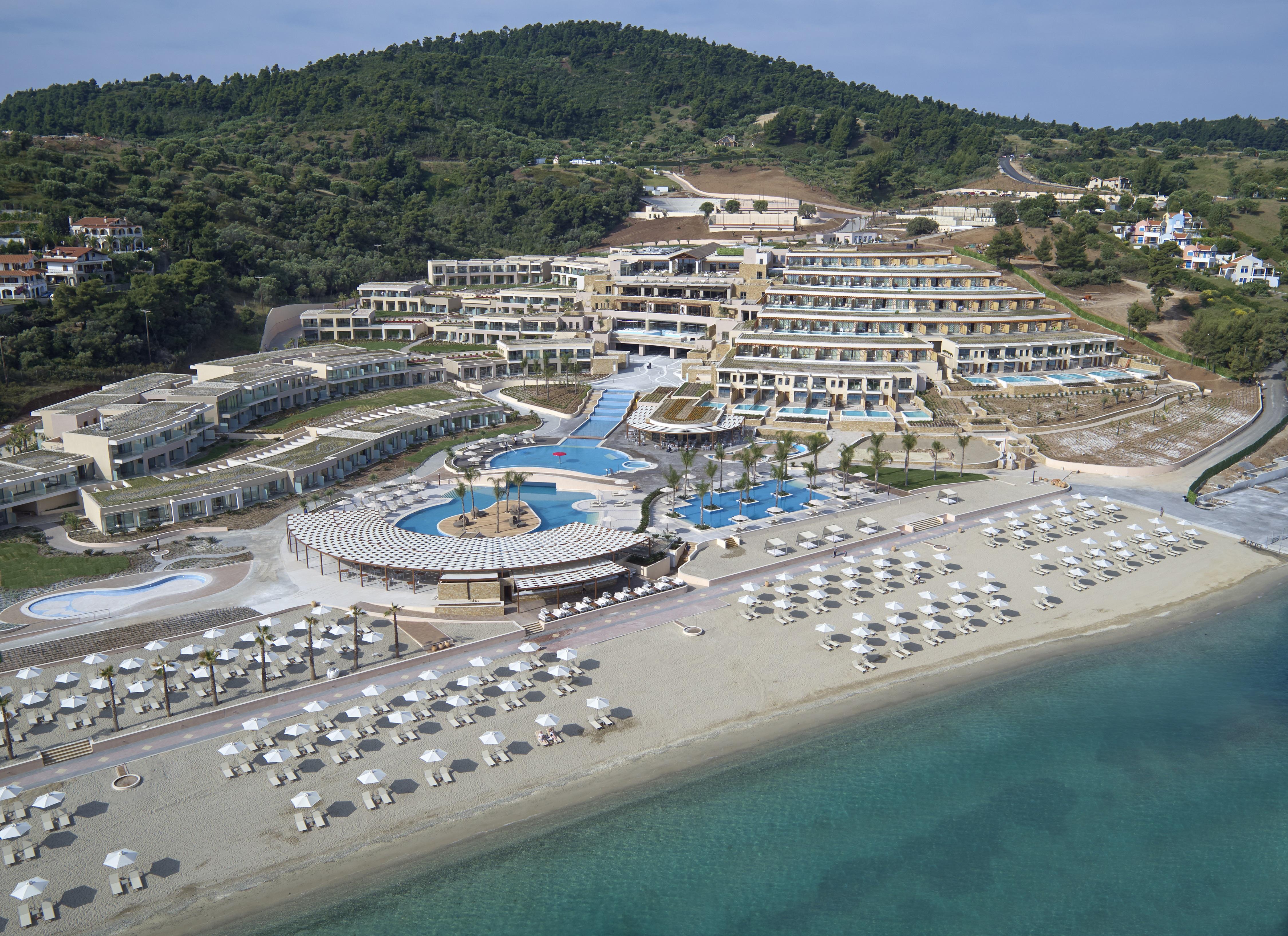 Miraggio Thermal Spa Resort ปัลลูรี ภายนอก รูปภาพ The resort of Porto Caras