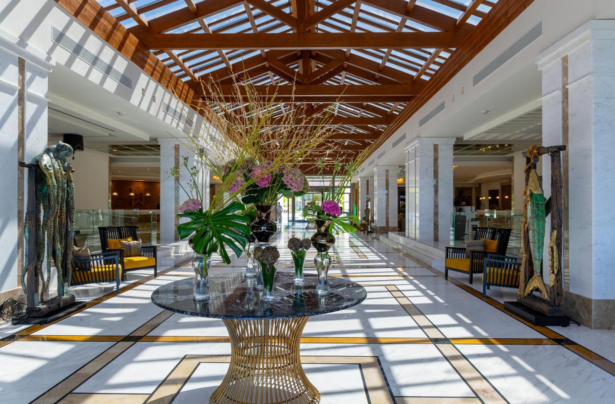 Miraggio Thermal Spa Resort ปัลลูรี ภายนอก รูปภาพ Lobby