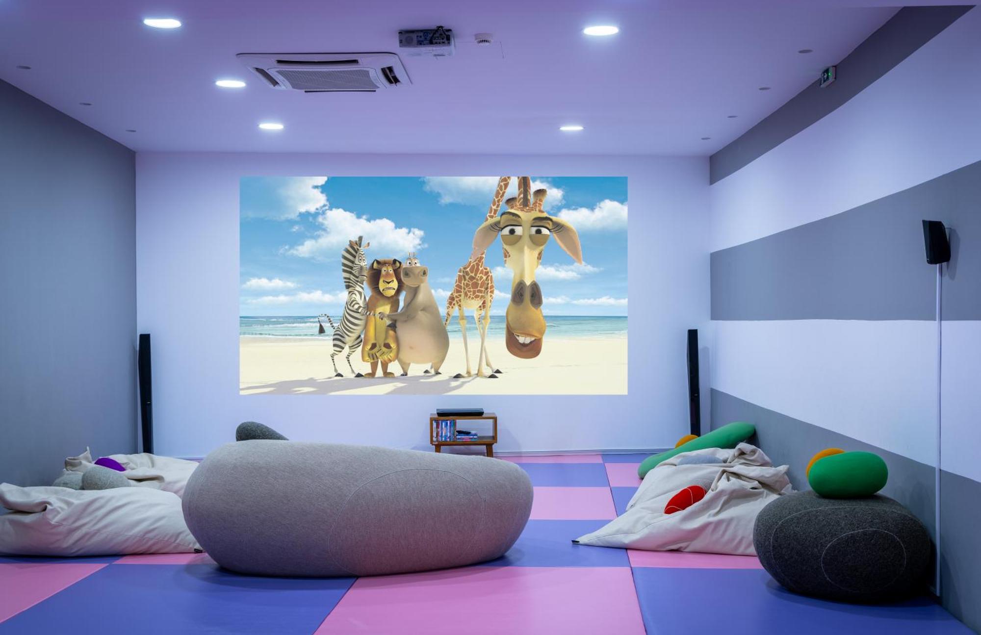 Miraggio Thermal Spa Resort ปัลลูรี ภายนอก รูปภาพ A home theater