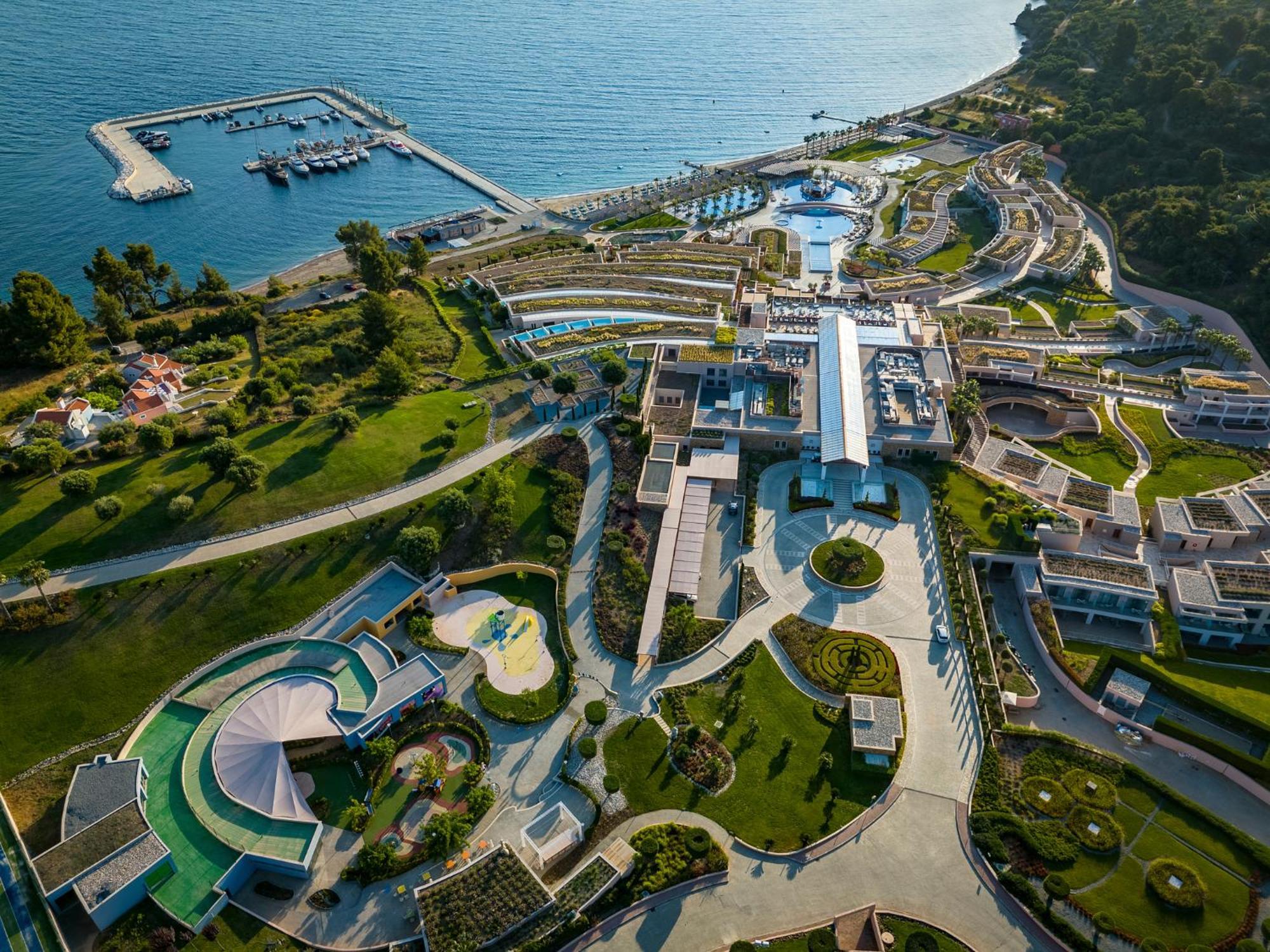 Miraggio Thermal Spa Resort ปัลลูรี ภายนอก รูปภาพ The resort from the air