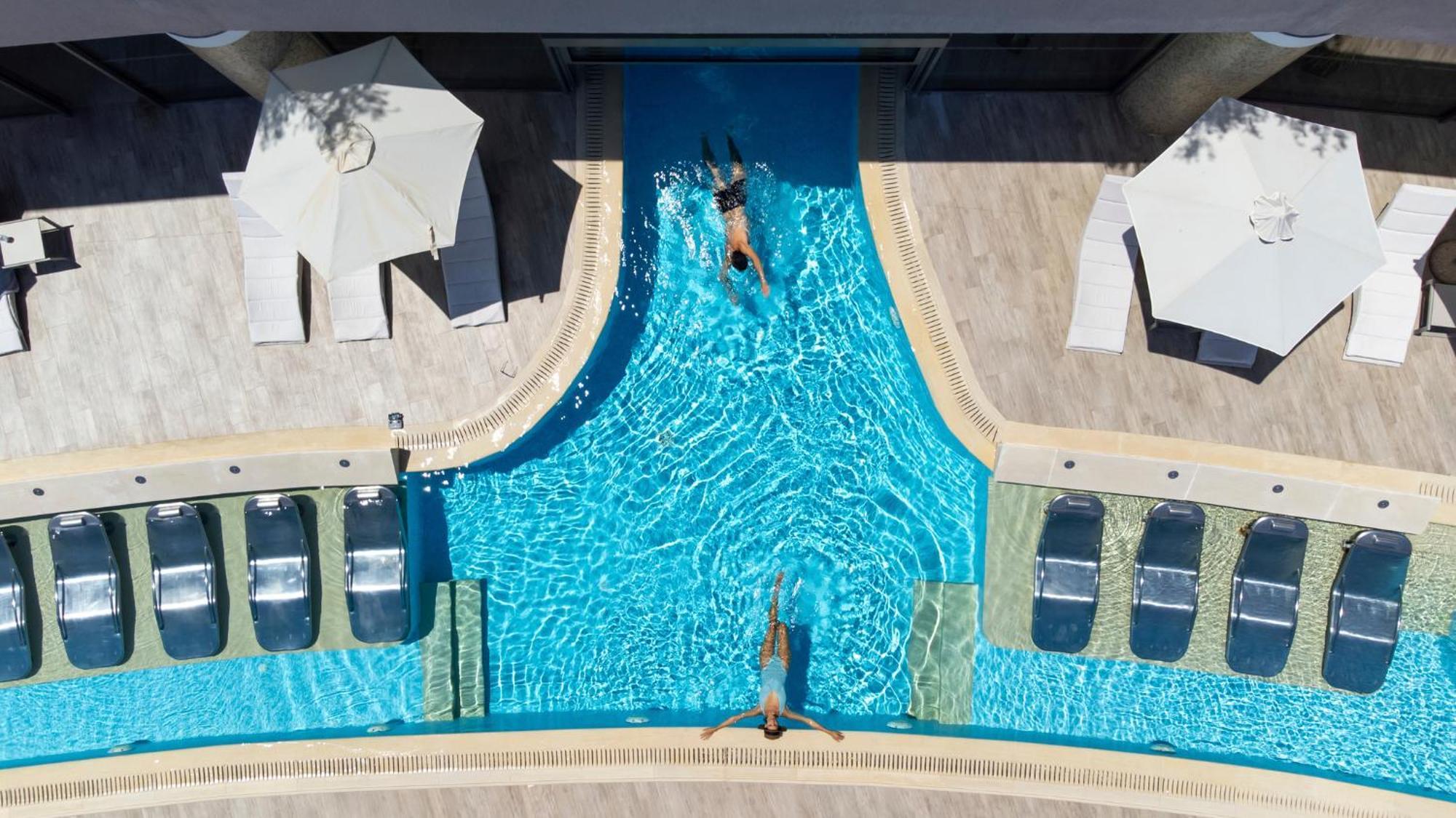 Miraggio Thermal Spa Resort ปัลลูรี ภายนอก รูปภาพ The 25m swimming pool